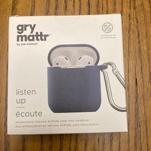 AirPod case with carabiner